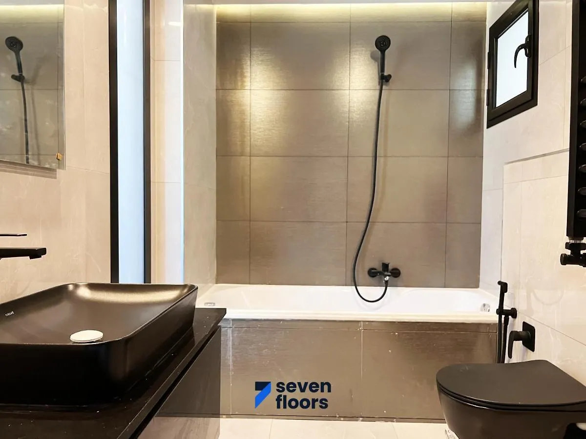 7 Floors Apartements - Just A 5 Minute Drive From The Aeroport El Aouina 0*,  Tunisie